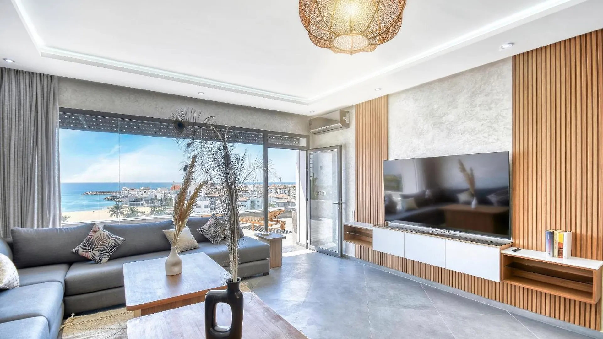 Luxury Seafront Appartement 6-7P Agadir 0*,  Marokko