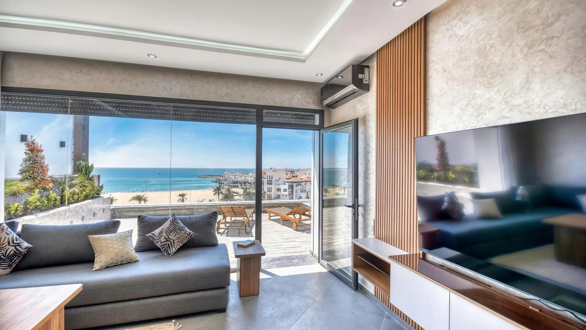 Luxury Seafront Appartement 6-7P Agadir