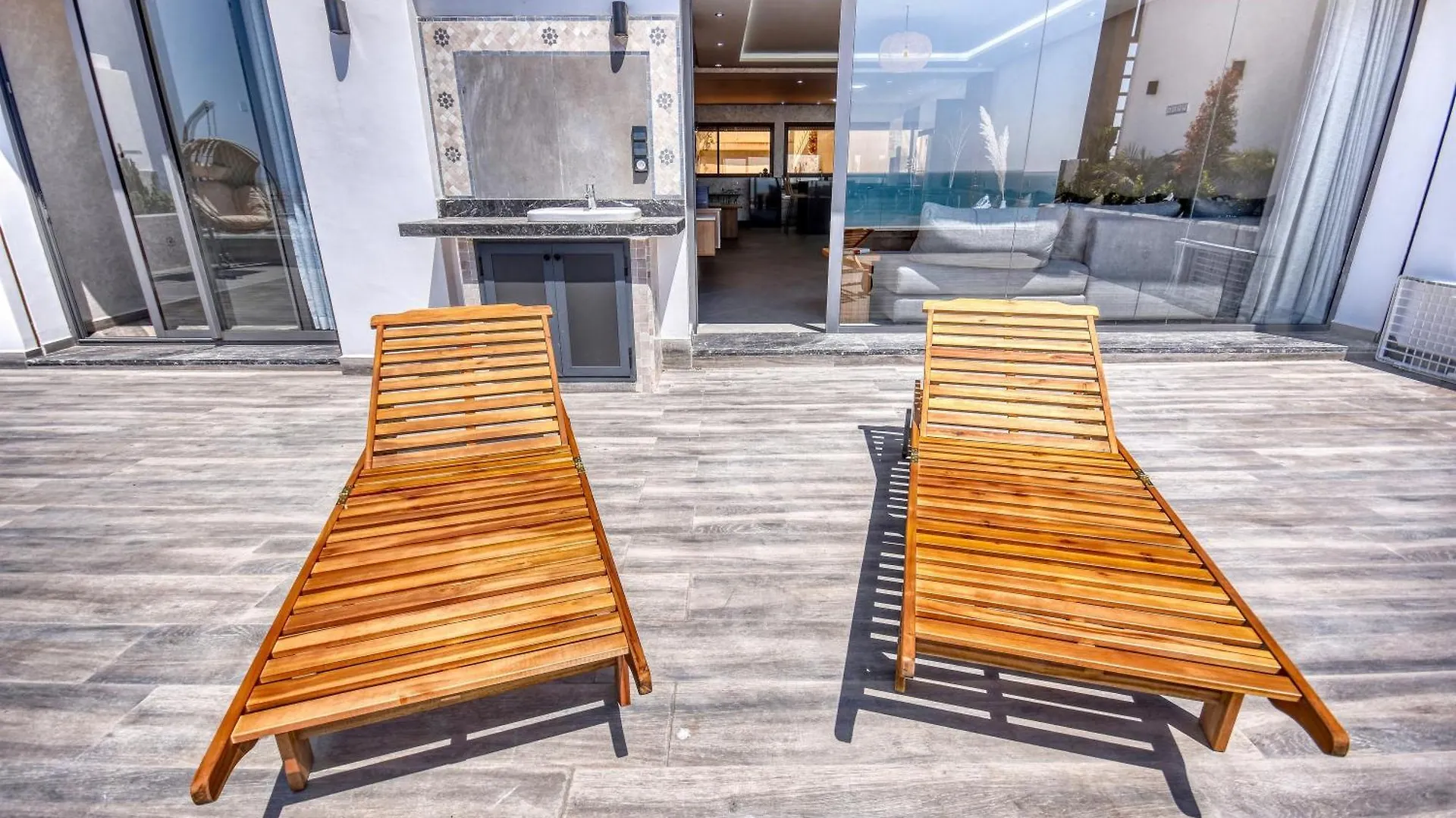 Luxury Seafront Appartement 6-7P Agadir 0*,