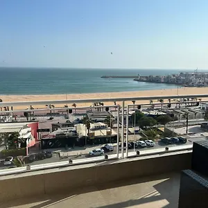 Luxury 105sqm Terrace Seafront Appartement