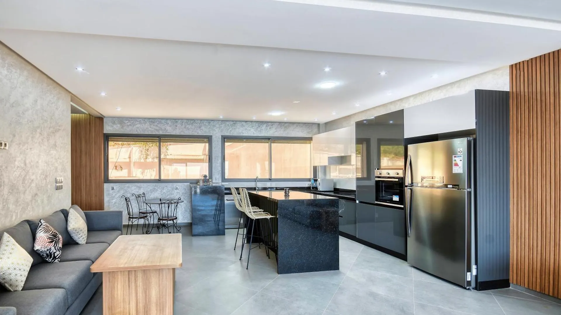 Luxury Seafront Appartement 6-7P Agadir